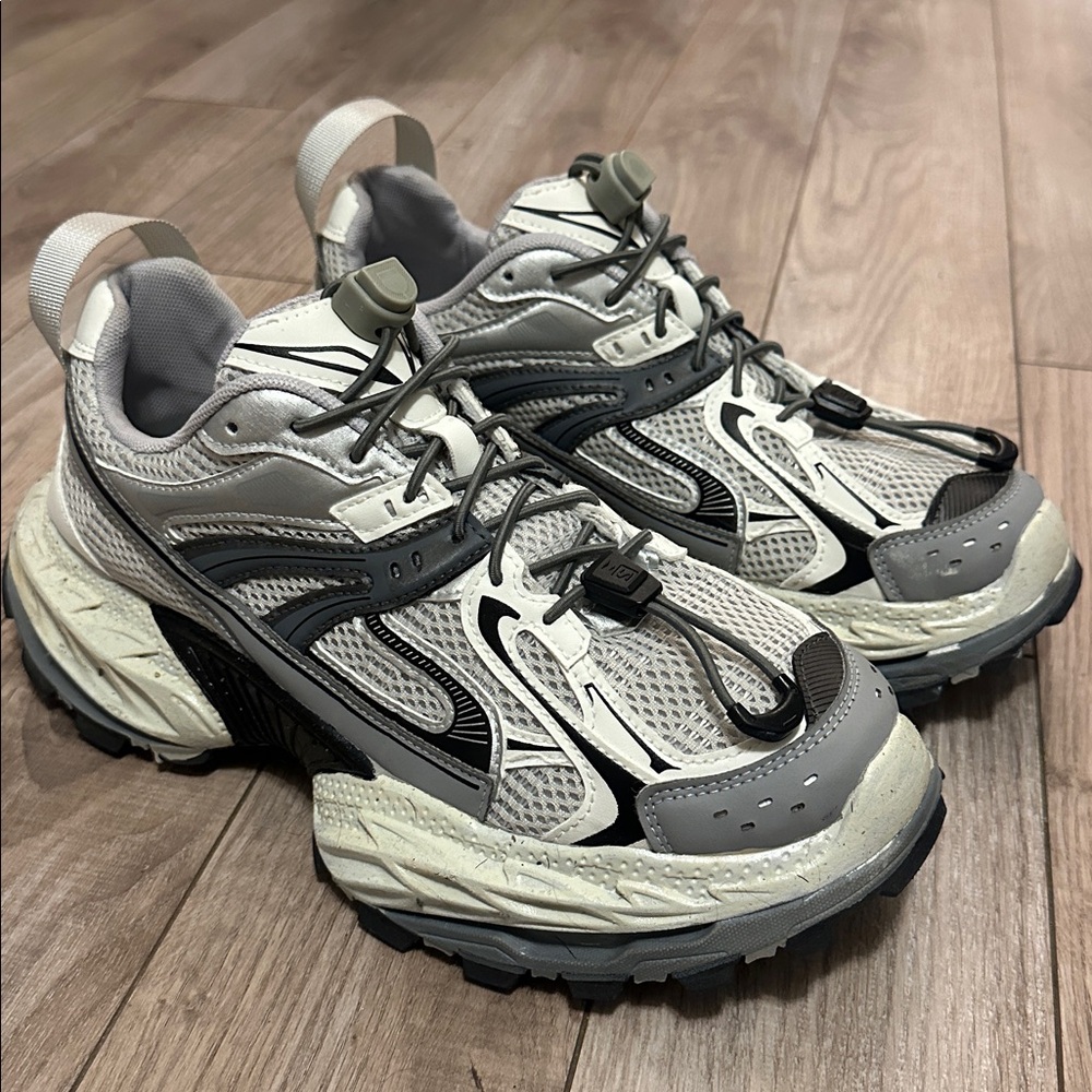 Chunky Hiking Sneakers